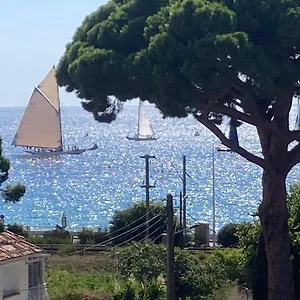 Alloggio in famiglia & Salle De Bain Privative ,bord De Mer, Vue , Private & Bathroom, Seaside, Sea View, Cannes